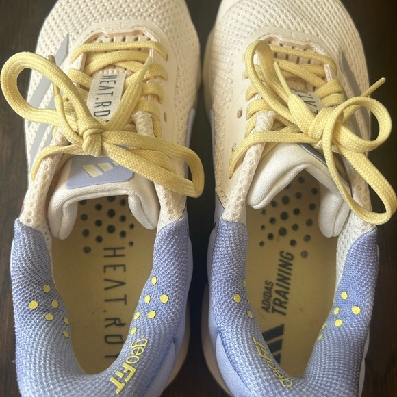 Adidas Cream and Purple Drop-Set Training - Picture 4 of 12